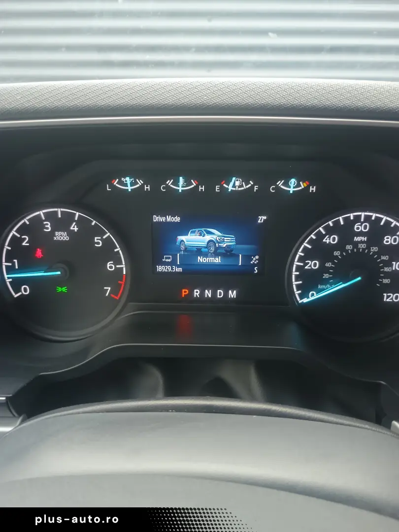 FORD F-150 2025 — imagine 12