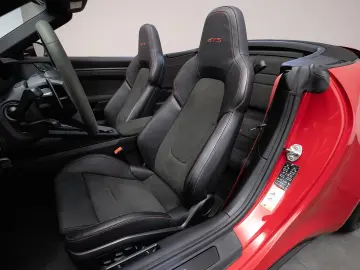 PORSCHE 992 Carrera 4 GTS BOSE 18-Wege 360 AllradLenk.