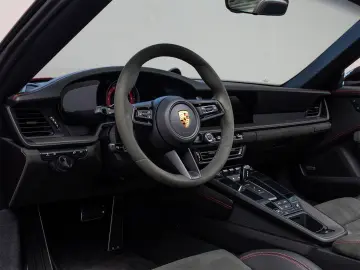 PORSCHE 992 Carrera 4 GTS BOSE 18-Wege 360 AllradLenk.