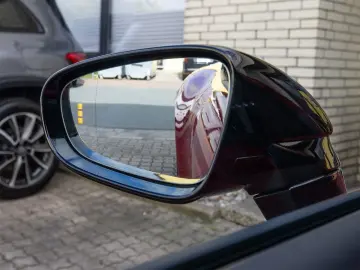 PORSCHE 992 Carrera 4 GTS BOSE 18-Wege 360 AllradLenk.