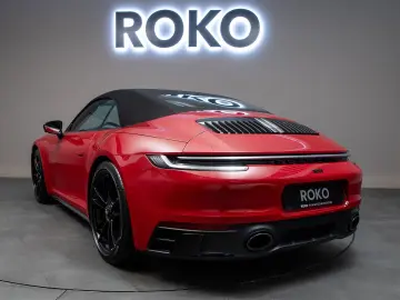 PORSCHE 992 Carrera 4 GTS BOSE 18-Wege 360 AllradLenk.