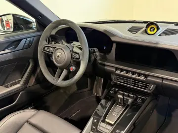 Porsche 911 Turbo S NEWMODEL