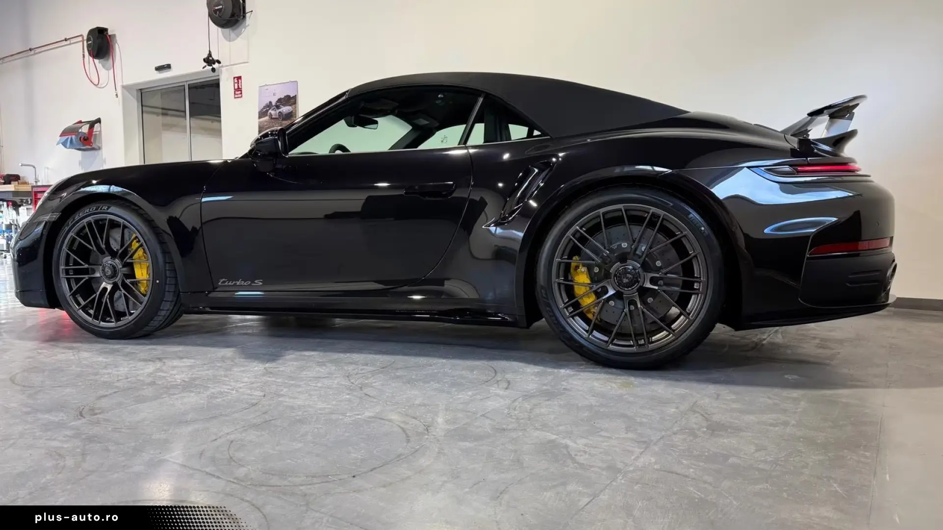 Porsche 911 Turbo S NEWMODEL
