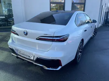 BMW i7 xDrive60 M Sport    Leasing ab 789 00 € brutt