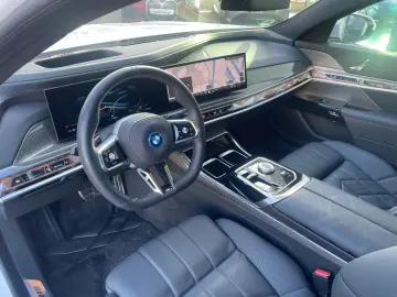 BMW i7 xDrive60 M Sport    Leasing ab 789 00 € brutt
