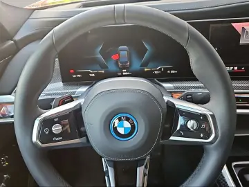 BMW i7 xDrive60 Limousine M Sport Massage Kamera
