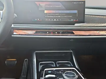 BMW i7 xDrive60 Limousine M Sport Massage Kamera