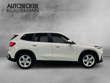BMW iX1 xDrive30 AUTOMATIK 18''LC PROF HuD…