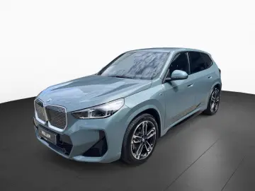 BMW iX1 xDr 30 M Sport LC-Prof HUD H K 360 St
