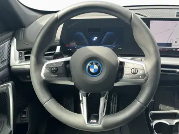 BMW iX1 xDr 30 M Sport LC-Prof HUD H K 360 St