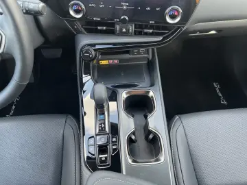 Lexus NX450h Executive Pano