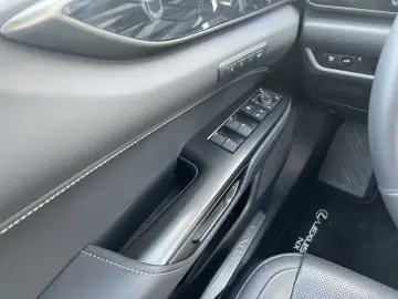 Lexus NX450h Executive Pano