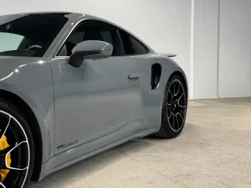 PORSCHE 992 Turbo S Coupé