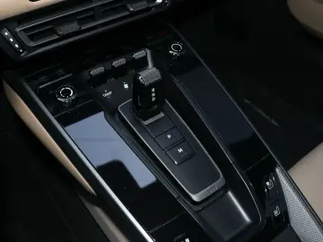 PORSCHE 992 911 Carrera 4 Abstandstempomat Sitzbelüftung