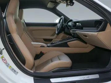 PORSCHE 992 911 Carrera 4 Abstandstempomat Sitzbelüftung