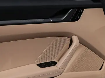 PORSCHE 992 911 Carrera 4 Abstandstempomat Sitzbelüftung