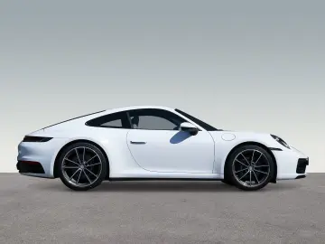PORSCHE 992 911 Carrera 4 Abstandstempomat Sitzbelüftung