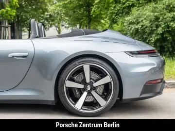 PORSCHE 992 911 Carrera Cabrio Sportabgas BOSE LED-Matri