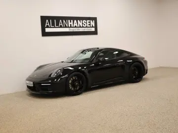 PORSCHE 911 Carrera 4 GTS  Leichtbau-Sport-Paket ACC NV