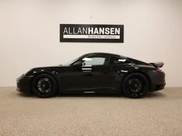 PORSCHE 911 Carrera 4 GTS  Leichtbau-Sport-Paket ACC NV