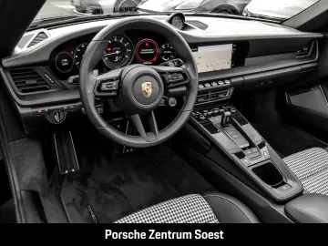 PORSCHE 992 Targa 4 GTS PDCC Sport-Chrono Burmester