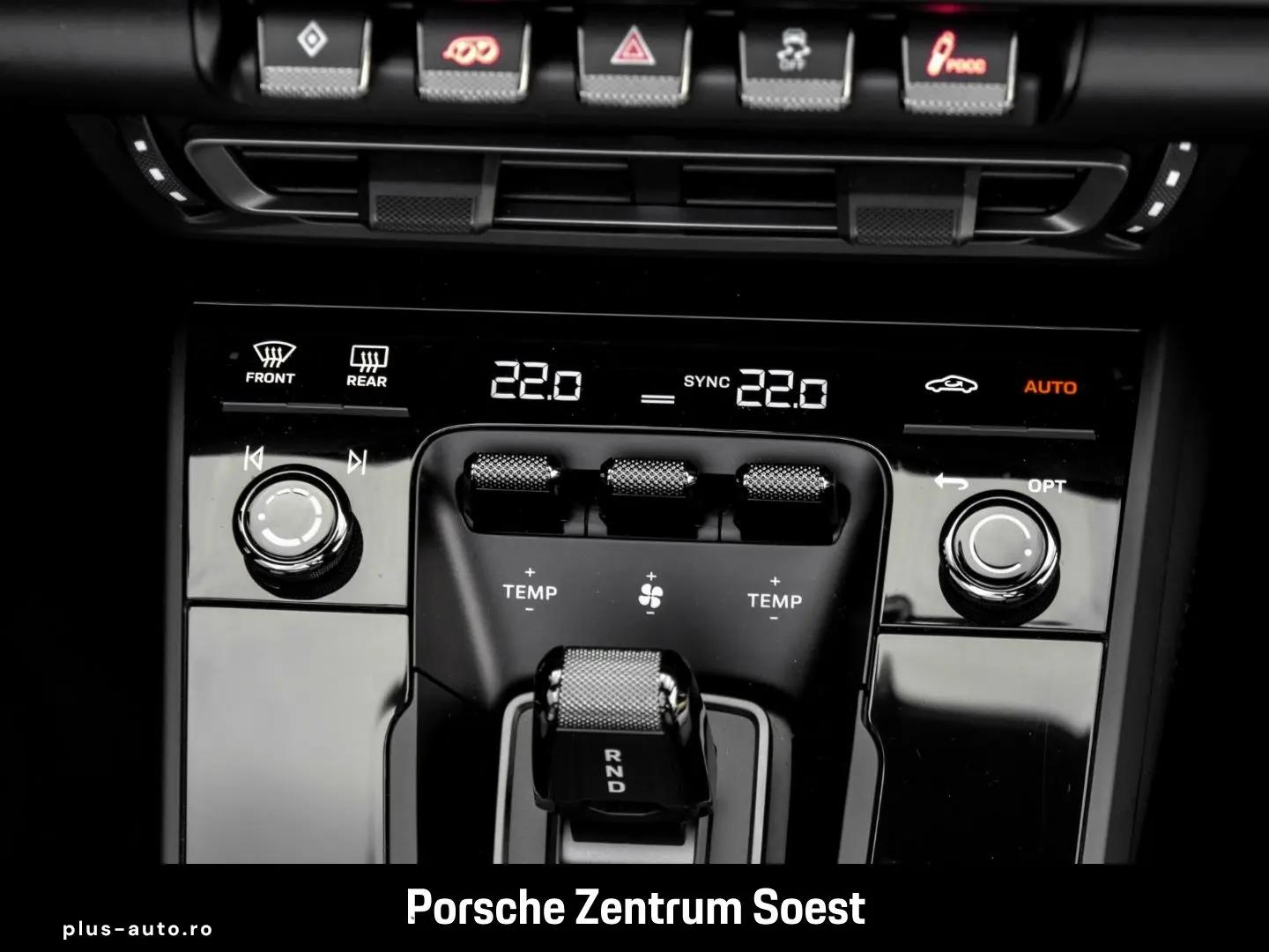 PORSCHE 992 Targa 4 GTS PDCC Sport-Chrono Burmester