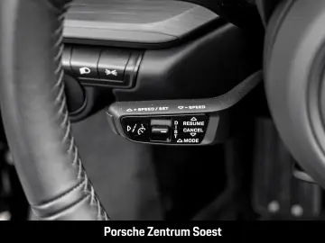 PORSCHE 992 Targa 4 GTS PDCC Sport-Chrono Burmester
