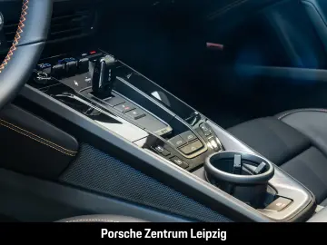Porsche 992  Carrera GTS Cabriolet Liftsystem