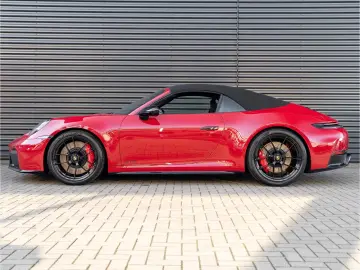 Porsche 992 Carrera 4GTS Cabriolet Lift Bose