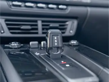 Porsche 992 Carrera 4GTS Cabriolet Lift Bose