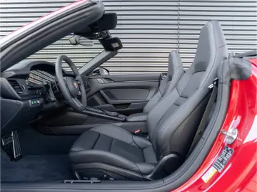 Porsche 992 Carrera 4GTS Cabriolet Lift Bose