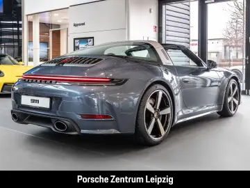Porsche 992 Targa 4S Yachtingblau Burmester Lift