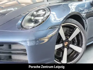 Porsche 992 Targa 4S Yachtingblau Burmester Lift