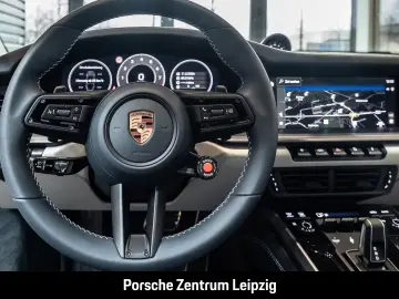 Porsche 992 Targa 4S Yachtingblau Burmester Lift
