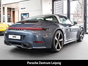 Porsche 992 Targa 4S Yachtingblau Burmester Lift