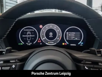 Porsche 992 Targa 4S Yachtingblau Burmester Lift