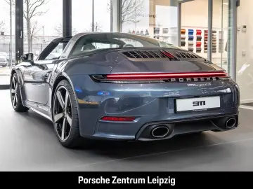 Porsche 992 Targa 4S Yachtingblau Burmester Lift