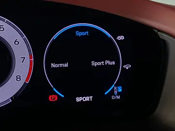 PORSCHE Panamera GTS   Burmester   Hinterachslenkung