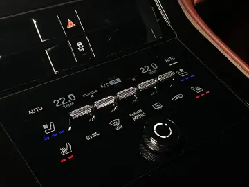 PORSCHE Panamera GTS   Burmester   Hinterachslenkung