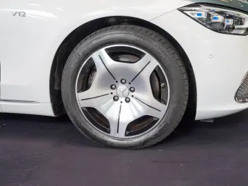 MERCEDES-BENZ S 680 MAYBACH Zweifarbenlackierung verdesilber