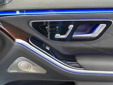 MERCEDES-BENZ S 680 MAYBACH Zweifarbenlackierung verdesilber