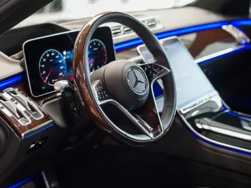 MERCEDES-BENZ S 680 MAYBACH Zweifarbenlackierung verdesilber