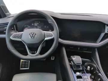 VW Touareg R-Line V6 TDI