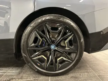 BMW iX M60 M Sportpaket Pano. PA. Prof. B&W DAB Lase