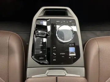 BMW iX M60 M Sportpaket Pano. PA. Prof. B&W DAB Lase