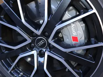 AUDI S8 exclusive UNIKAT  KERAMIK VOLL UPE 230.515 -