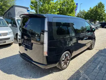 HYUNDAI Staria Signature 4WD 7-Sitzer 360Kamera Bose ACC