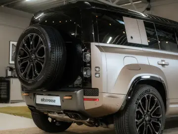 LAND ROVER Defender OCTA