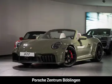 Porsche 992  4 GTS Cabrio Natooliv Burmester