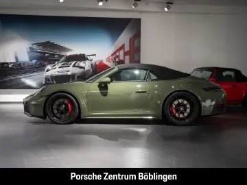 Porsche 992  4 GTS Cabrio Natooliv Burmester